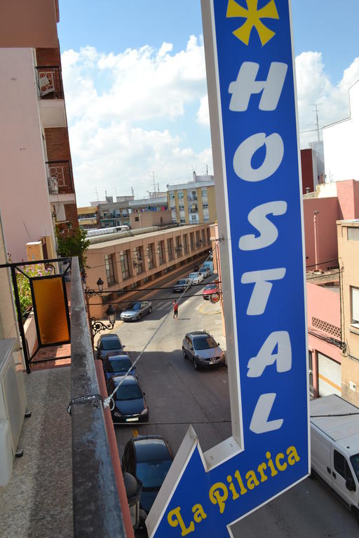 Hostal La Pilarica Paterna Εξωτερικό φωτογραφία