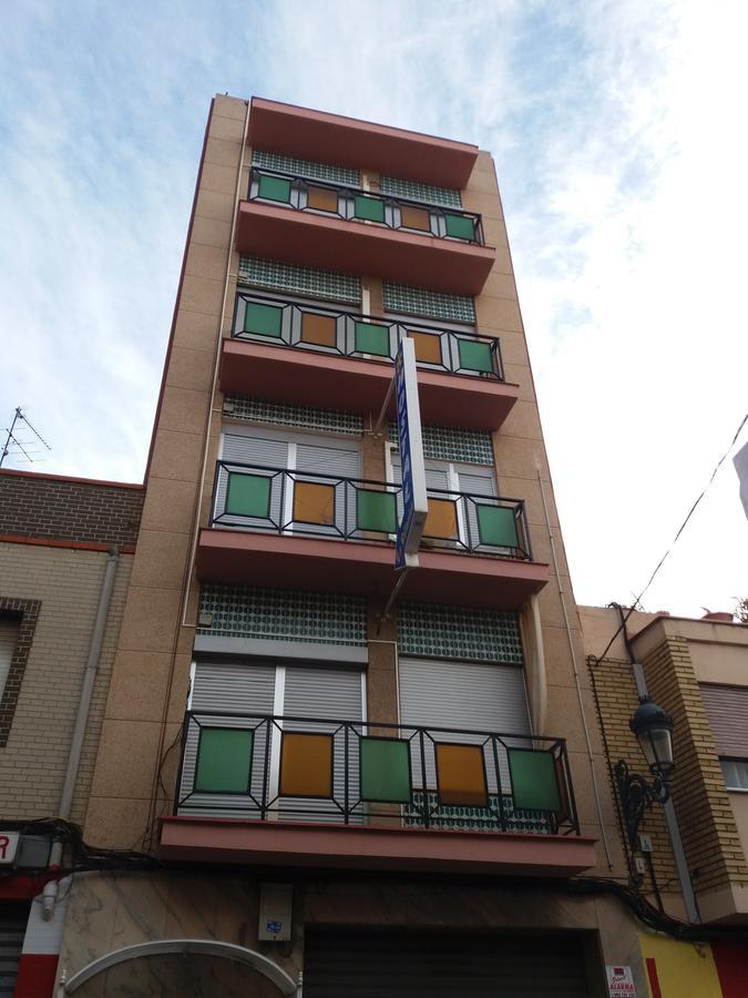 Hostal La Pilarica Paterna Εξωτερικό φωτογραφία