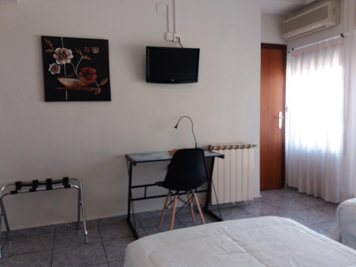 Hostal La Pilarica Paterna Δωμάτιο φωτογραφία