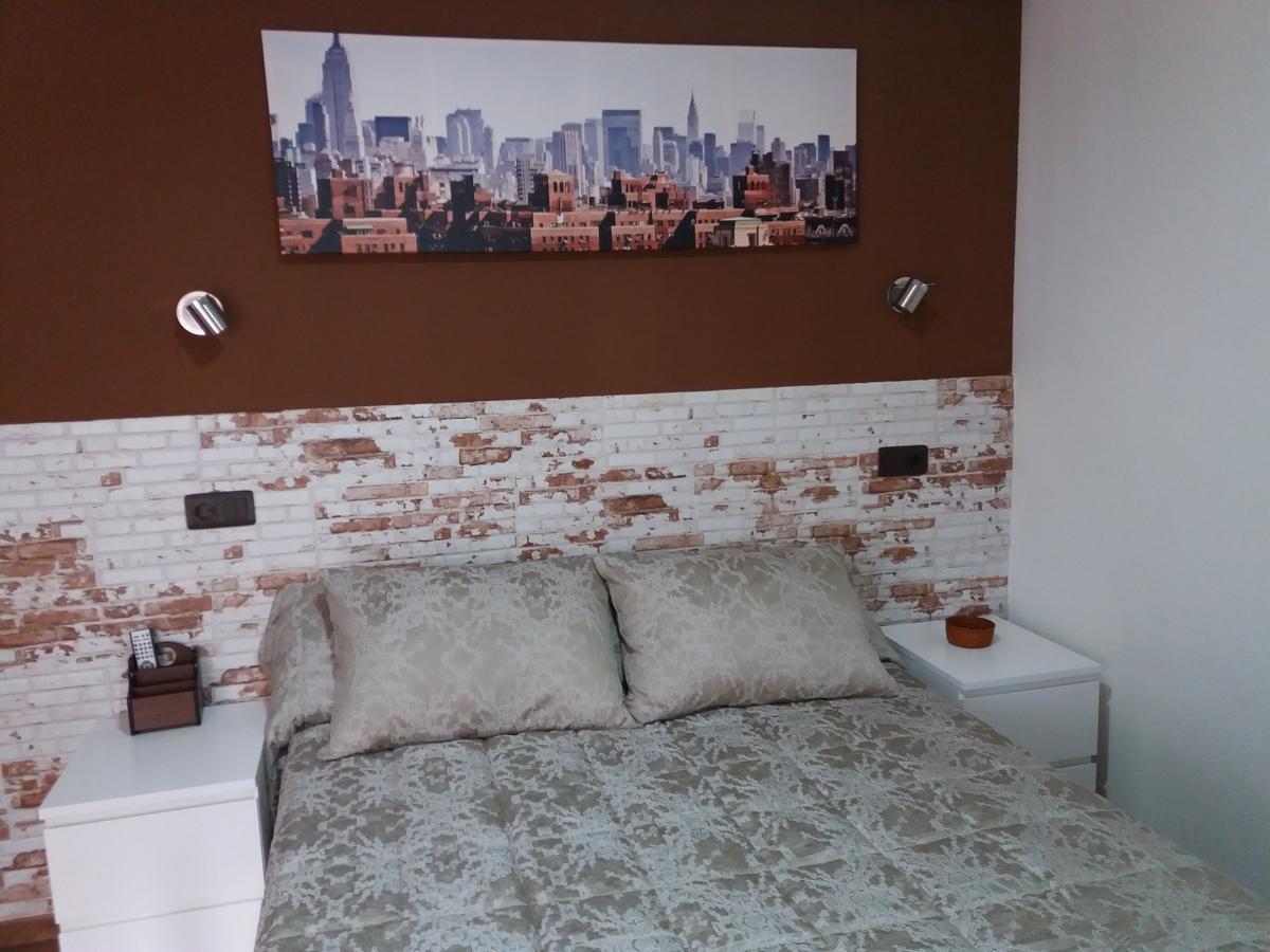 Hostal La Pilarica Paterna Εξωτερικό φωτογραφία