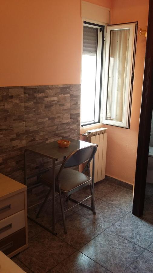 Hostal La Pilarica Paterna Εξωτερικό φωτογραφία